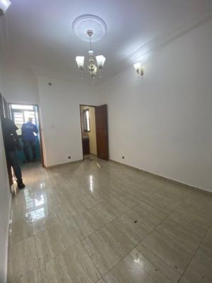 𝗗𝗘𝗦 𝗦𝗧𝗨𝗗𝗜𝗢𝗦 𝟮 𝗗𝗢𝗨𝗖𝗛𝗘𝗦 𝗔̀ 𝗬𝗔𝗦𝗦𝗔 - Image 2