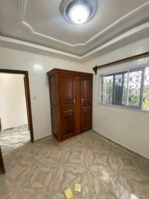 Aparament moderne nouvellement construire à Yaoundé - Image 3