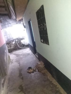 Studio moderne dans le portail situé à Douala entre lycée village eau camwater et lumière compteur d... - Image 2