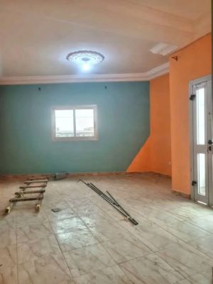 Très vaste et jolie appartement moderne cadre très sécurisé avec parking véhicule - Image 1