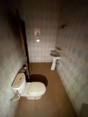 Appartement avec 3 chambres a louer avec placards - Image 2