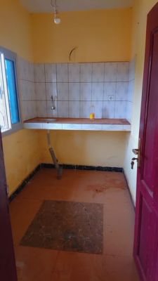 Appartement modern 3 chambre salon cuisine douche  Dans LA barriere securisé avec parking - Image 3