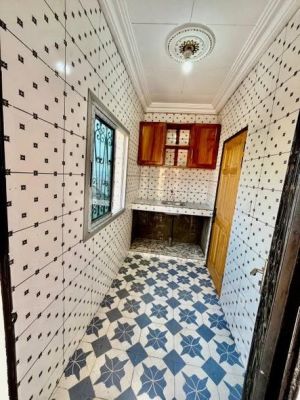 VASTE ET BEAU STUDIO  MODERNE 4 PIÈCES, NOUVELLEMENT CONSTRUIT AVEC STAFF, EN IMMEUBLE - Image 5