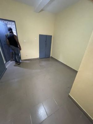 Chambre Moderne a Louer a Ange Raphaël - Image 4