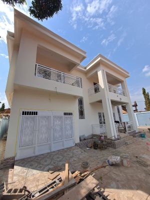 𝑫𝒖𝒑𝒍𝒆𝒙_𝑼𝒍𝒕𝒓𝒂𝒎𝒐𝒅𝒆𝒓𝒏𝒆  𝒅𝒆 400 𝒎² à 𝒗𝒆𝒏𝒅𝒓𝒆 sur #fossidet 𝐸𝑚𝑝𝑙𝑎𝑐𝑒𝑚𝑒𝑛𝑡 𝑠𝑡𝑟𝑎𝑡é𝑔𝑖𝑞𝑢𝑒 à 100m du goudron. - Image 2