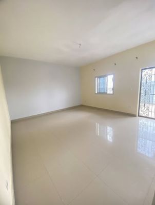 𝗚𝗥𝗔𝗡𝗗 𝗔𝗣𝗣𝗔𝗥𝗧𝗘𝗠𝗘𝗡𝗧 𝗗𝗘 𝟴𝟬.𝟬𝟬𝟬 𝗝𝗔𝗣𝗢𝗠𝗔 - Image 1