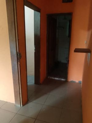 TRES BON STUDIO MODERNE A LOUER - Image 3