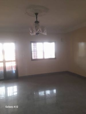 Nouveau immeuble à LOUER du 1er au 5eme  dans le quartier Résidentiel de #MATOTO_KAPITAYA... - Image 1