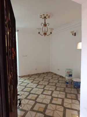 Studio moderne yassa après logement sociaux - Image 1