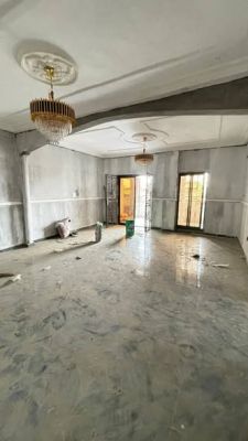 Magnifique et grand appartement haut standing en finition situé à Kotto Banguè - Image 1