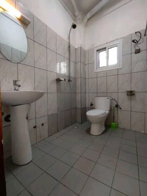 Appartement haut standing, 2 chambres, 2 douches, salon - Image 5