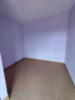 Lots de chambres modernes nouvellement construit 30000 avance 6 mois Nkoabang derrière Santa Lucia - Image 3