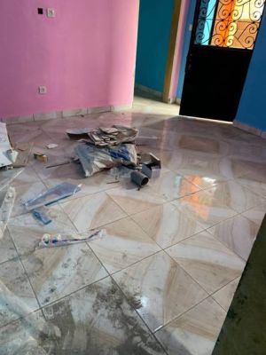 STUDIO MODERNE DISPONIBLE À NDOGPASSI 2 non loin de la chefferie - Image 3