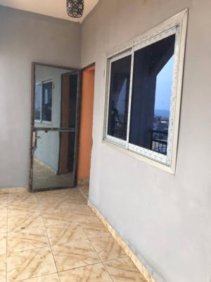 Vaste Appartement MODERNE  a louer a Obili - Image 1