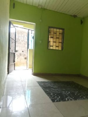 Studio moderne a louer a total beedi a 400m de la route - Image 2