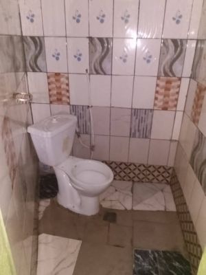 Studio moderne a louer a total beedi a 400m de la route - Image 4