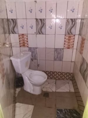 Studio moderne a louer a total beedi a 400m de la route - Image 5