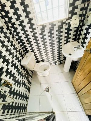 Jolie chambre moderne Émana Tradex moto 150 entrée 100 sortie - Image 5