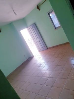 Appartement a louer a stade municipal de Bamenzi - 55000 FCFA - Image 2