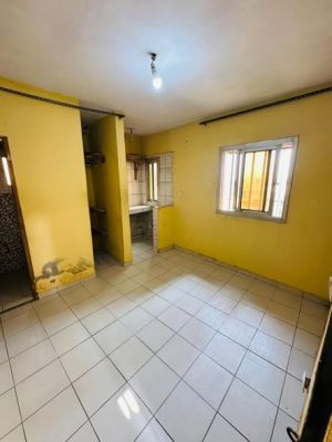 Studio a louer a Simbock - 30000 FCFA - Image 1