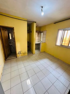 Studio a louer a Simbock - 30000 FCFA - Image 5