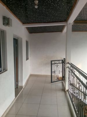 Appartement moderne a louer a Logbaba - Image 3