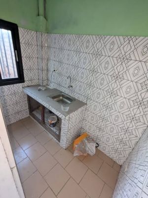 Chambre a louer a Tsinga Village - Image 5