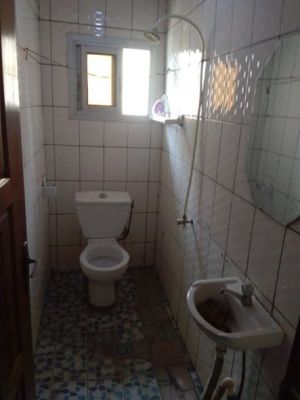 Studio moderne a louer a Logbessou - Image 3