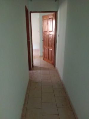 Studio moderne a louer a Logbessou - Image 5