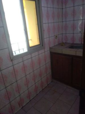 Studio moderne a louer a Logbessou - Image 4