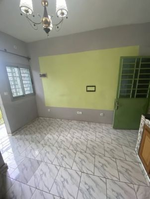 Chambre propre a louer a Yassa - Image 1