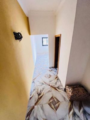 Studio propre et moderne a louer a Messassi - Image 4