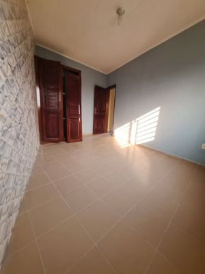 Appartement Moderne a louer a NKOLFOULOU - Image 3