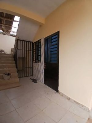 Studio moderne nouvellement construite à louer - Image 3