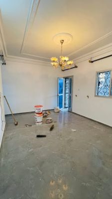 Appartement au rez-de-chaussée à Kotto Banguè - Image 1