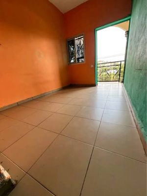 Studio moderne a louer a Etoudi - Image 1