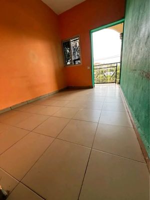 Studio moderne a louer a Etoudi - Image 2