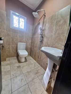 APPARTEMENT MODERNE À LOUER TSINGA VILLAGE - Image 2