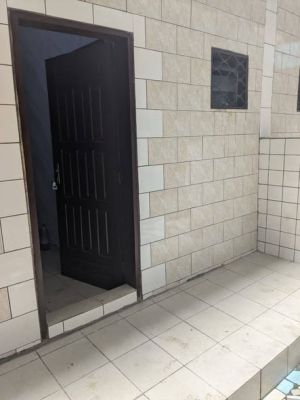 Studio meublé a louer a Ndogbong - Image 4