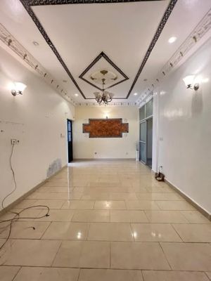 Studio moderne climatisé partout au rez-de-chaussée à Logpom Carrefour express - Image 1