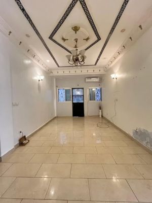 Studio moderne climatisé partout au rez-de-chaussée à Logpom Carrefour express - Image 2