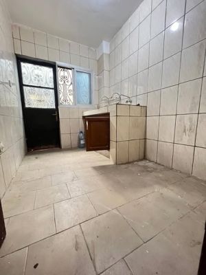 Studio moderne climatisé partout au rez-de-chaussée à Logpom Carrefour express - Image 4