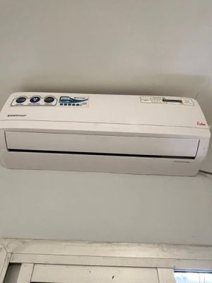 Studio moderne climatisé partout au rez-de-chaussée à Logpom Carrefour express - Image 5