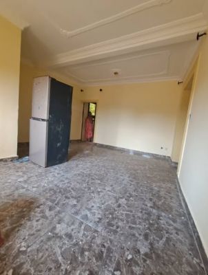 APPARTEMENT MODERNE  Situé à bordure de route secondaire goudronnée - Image 2