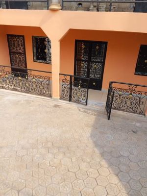 Appartement moderne individuelle à louer a Mendog Bordure de route principale - Image 1