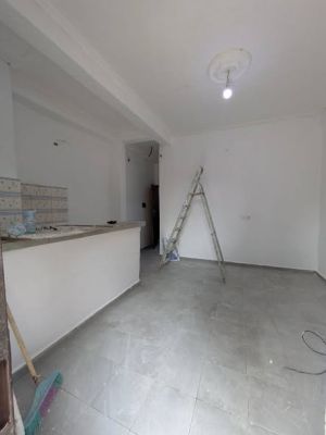 Magnifique studio moderne à louer à 200f du goudron - Image 1