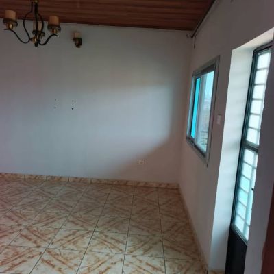 Studio libre à Odza (borne 12) immeuble nouvellement construit avec gardien - Image 5