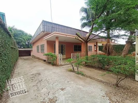 𝗩𝗜𝗟𝗟𝗔 𝗔̀ 𝗟𝗢𝗨𝗘𝗥 – 𝗢𝗠𝗡𝗜𝗦𝗣𝗢𝗥𝗧𝗦, 𝗬𝗔𝗢𝗨𝗡𝗗𝗘 - Image 1